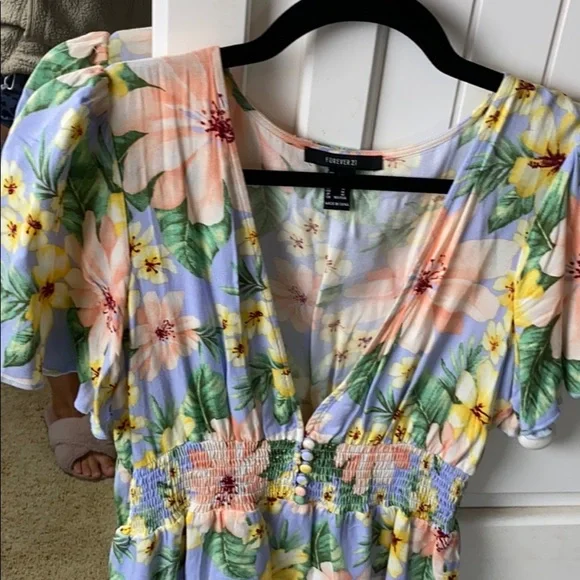 Floral Short Sleeve Dress - Picture 2 of 4